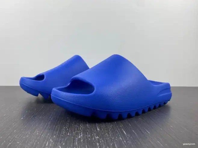 Azure Adidas Slide ID4133 Yeezy 0504
